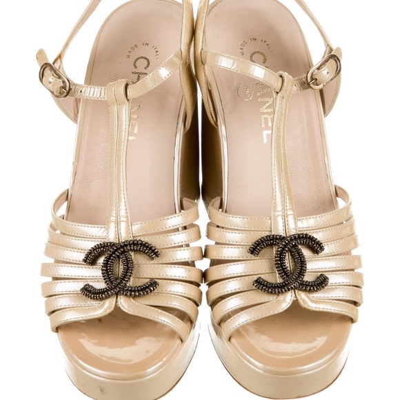 CHANEL Authentic 2012 interlocking CC Chanel wedges - Picture 2 of 5